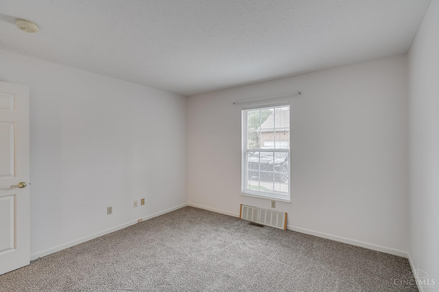 3711 Galbraith Road, Unit 70 Cincinnati, OH 45247 - Photo 36 of 60 Gallery Image 36