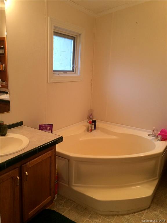 6 Whitted Road Canton, NC 28716 - Photo 13 of 23 Gallery Image 13