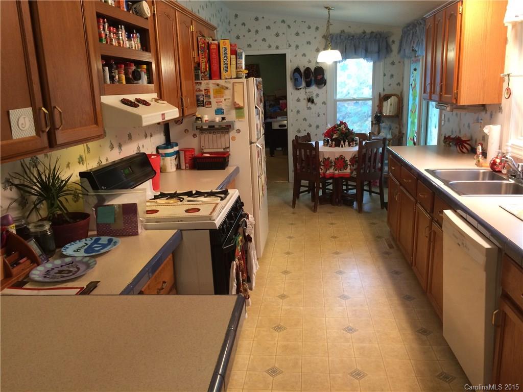 6 Whitted Road Canton, NC 28716 - Photo 7 of 23 Gallery Image 7
