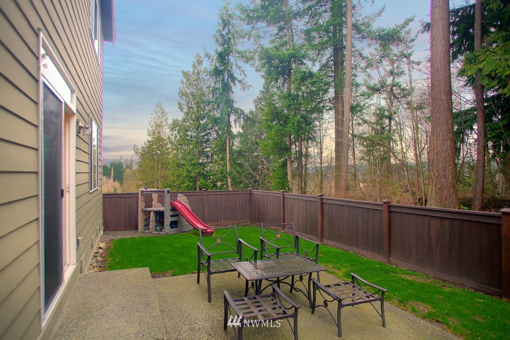 17020 15th Drive Southeast Bothell, WA 98012 - Photo 12 of 14 Gallery Image 12