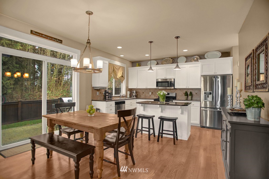 17020 15th Drive Southeast Bothell, WA 98012 - Photo 4 of 14 Gallery Image 4