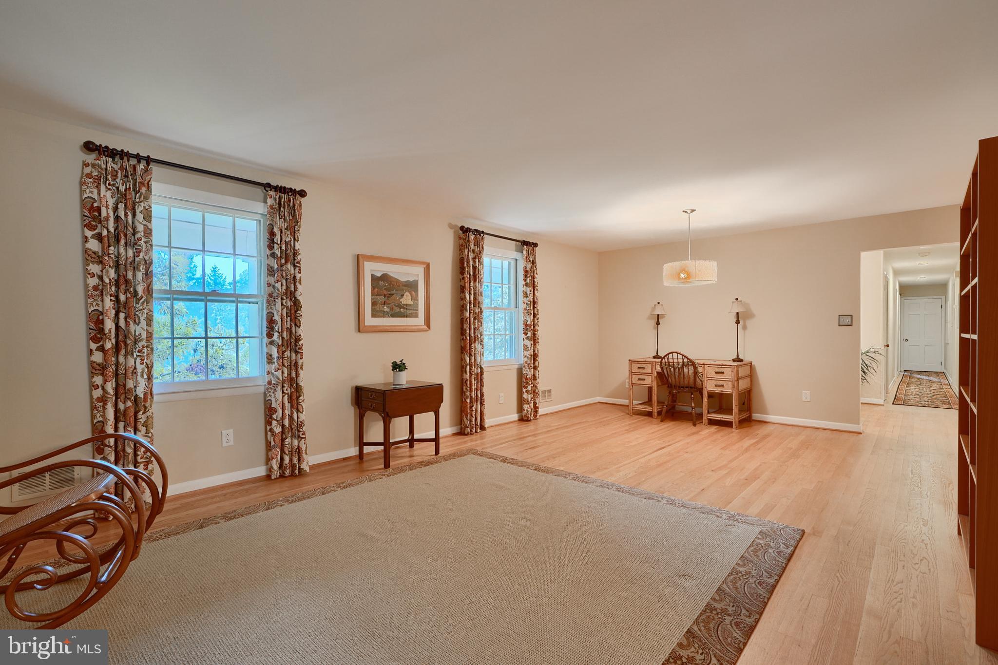 2304 Ravenview Road Lutherville-Timonium, MD 21093 - Photo 6 of 49 Living Room