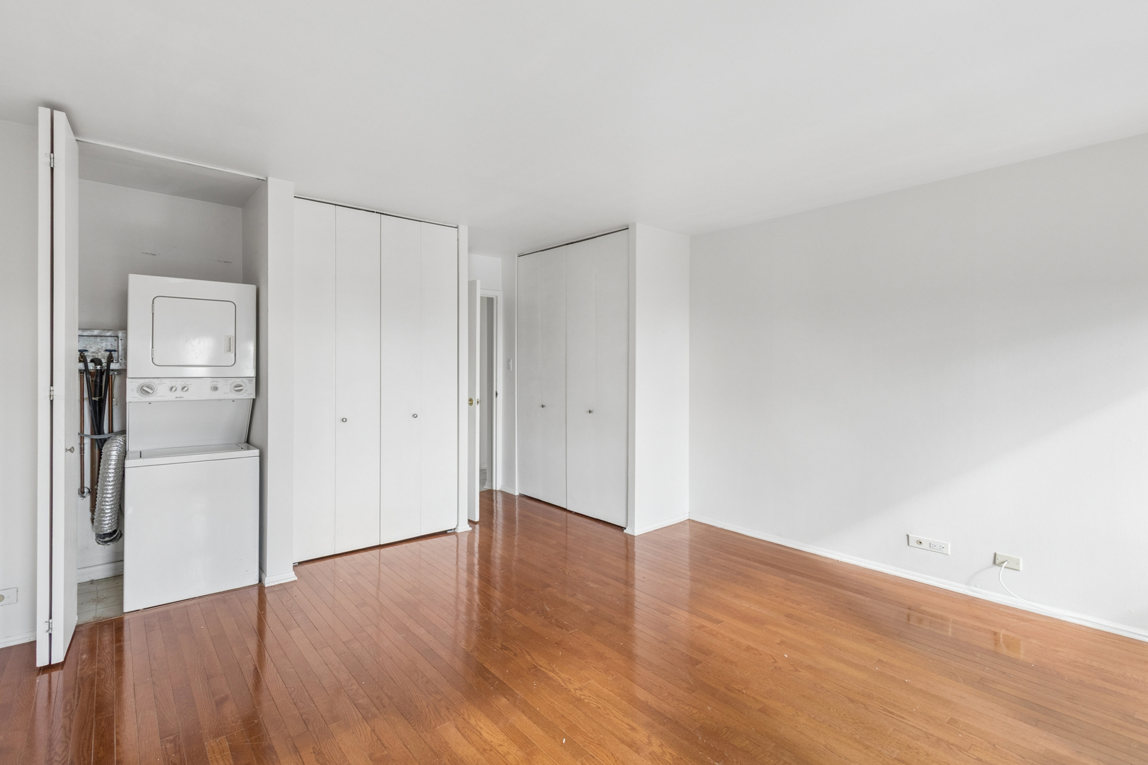 111 East Chestnut Street, Unit 25F Chicago, IL 60611 - Photo 12 of 19