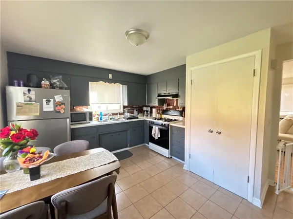 $1,750 | 2384 Spencerport Road, Ogden, NY 14559