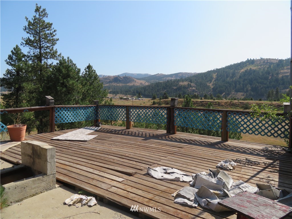29 Deer Lake Road Republic, WA 99166 - Photo 4 of 25