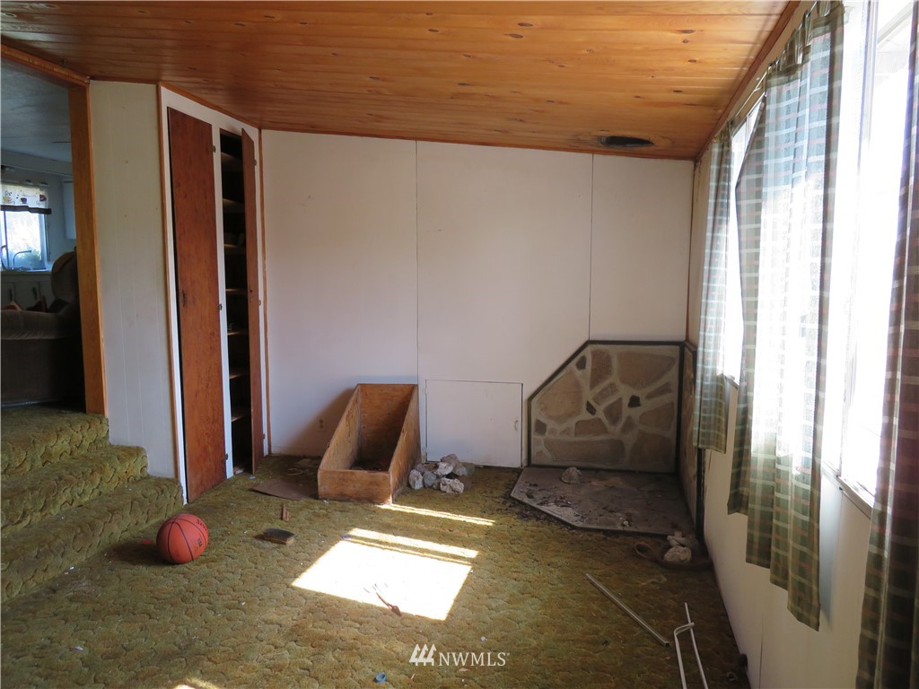 29 Deer Lake Road Republic, WA 99166 - Photo 9 of 25