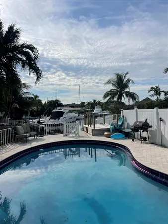 $3,500 | 2708 Northeast 14th Street Causeway, Unit 2, Pompano Beach, FL 33062
