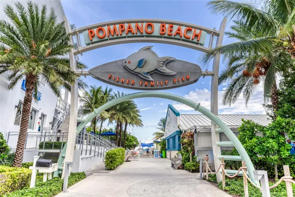 $3,500 | 2708 Northeast 14th Street Causeway, Unit 2, Pompano Beach, FL 33062