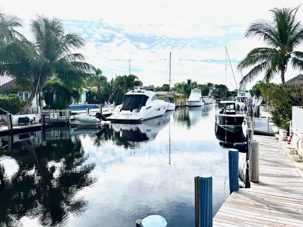 $3,500 | 2708 Northeast 14th Street Causeway, Unit 2, Pompano Beach, FL 33062