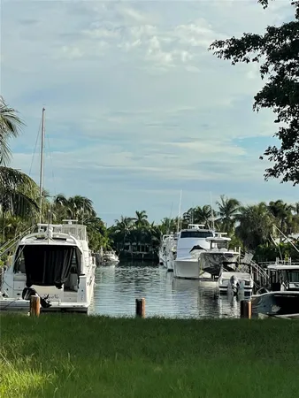 $3,500 | 2708 Northeast 14th Street Causeway, Unit 2, Pompano Beach, FL 33062