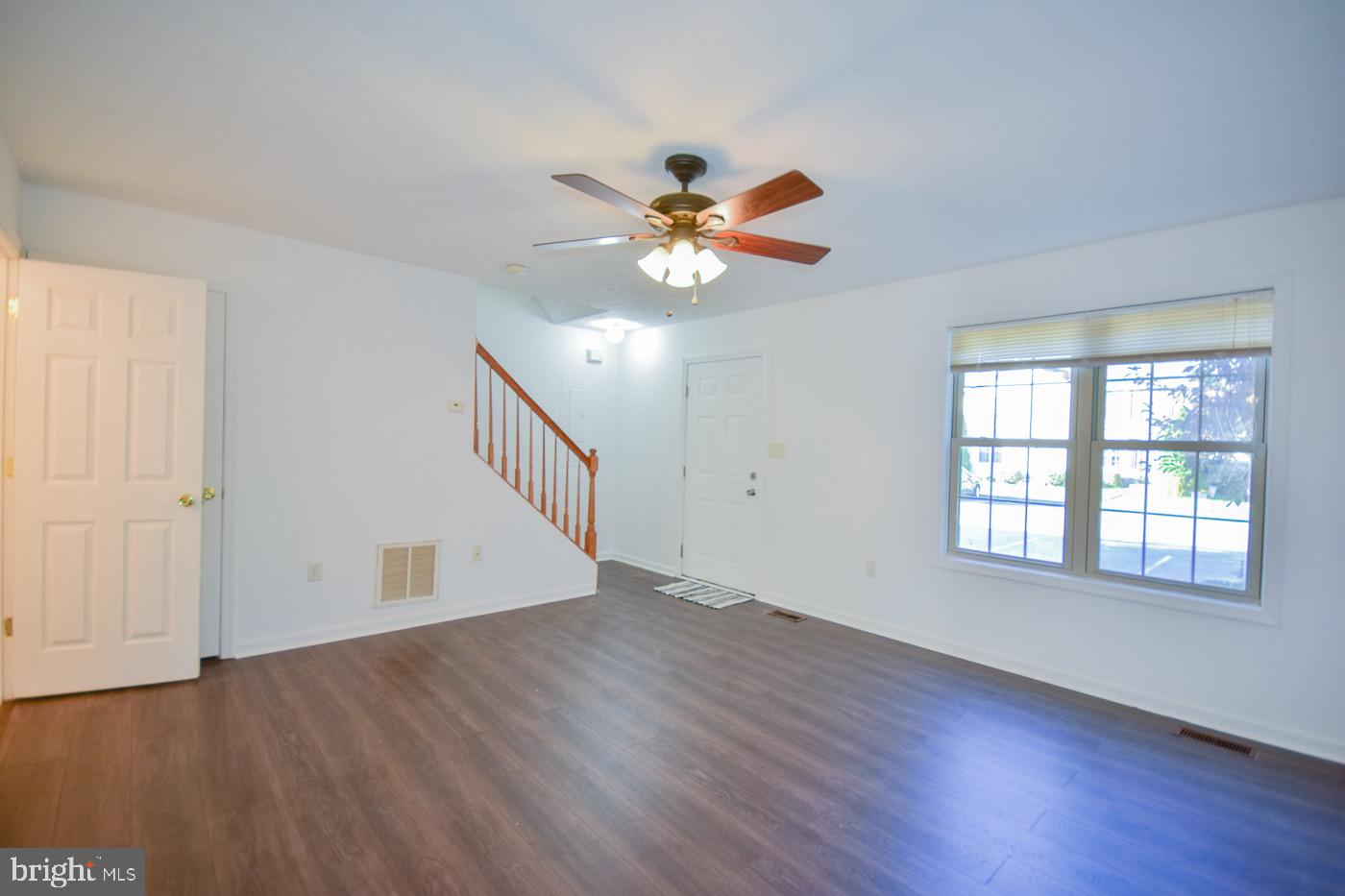 28 Jonathan Court Inwood, WV 25428 - Photo 4 of 35
