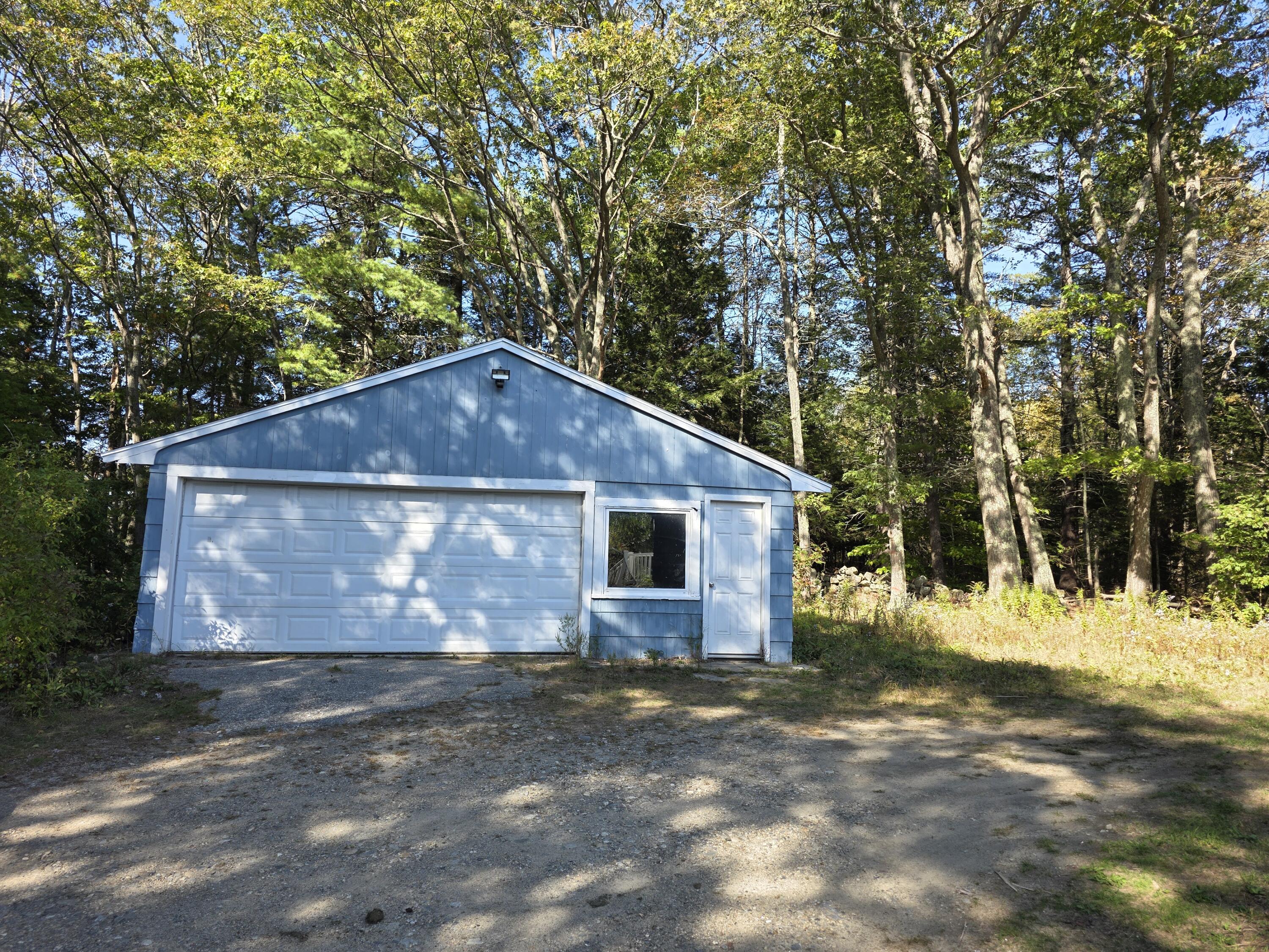573 Old Bath Road Brunswick, ME 04011 - Photo 16 of 16 garage