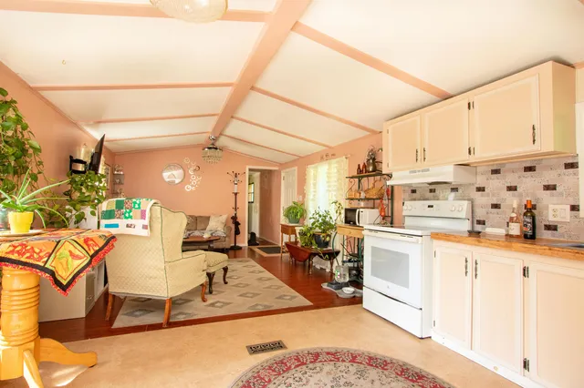 $247,000 | 758 Houghton Bridge Road, St. Johnsbury, VT 05819