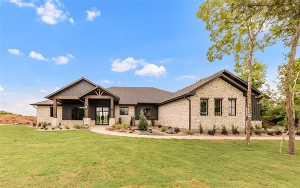 $999,999 | 10370 Pecan Grv Court, Chappell Hill, TX 77426