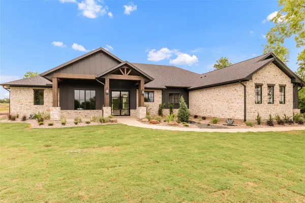 $999,999 | 10370 Pecan Grv Court, Chappell Hill, TX 77426