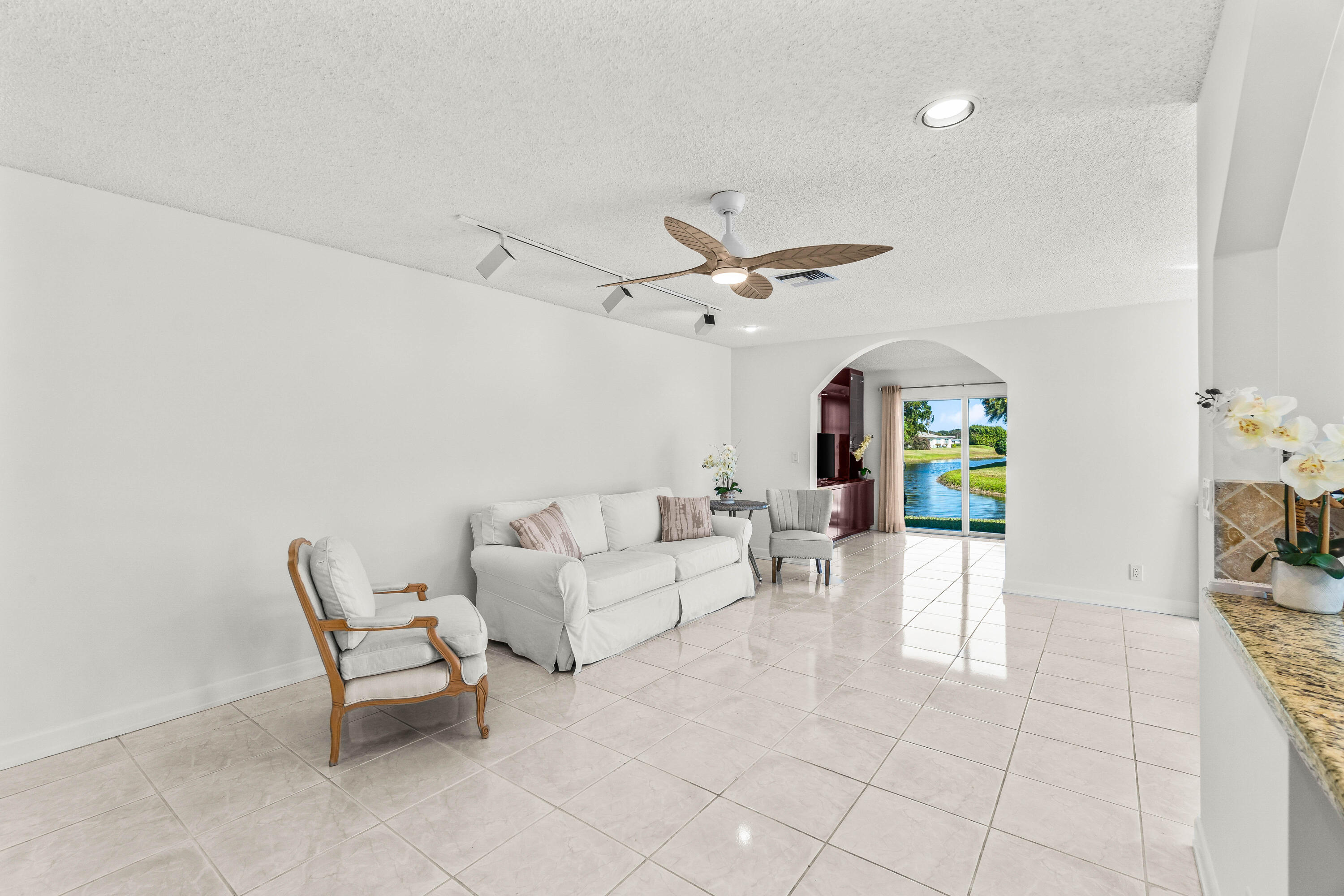 6281 Dusenburg Road Delray Beach, FL 33484 - Photo 12 of 40 011-6281DusenburgRoad-DelrayBeach-FL-334