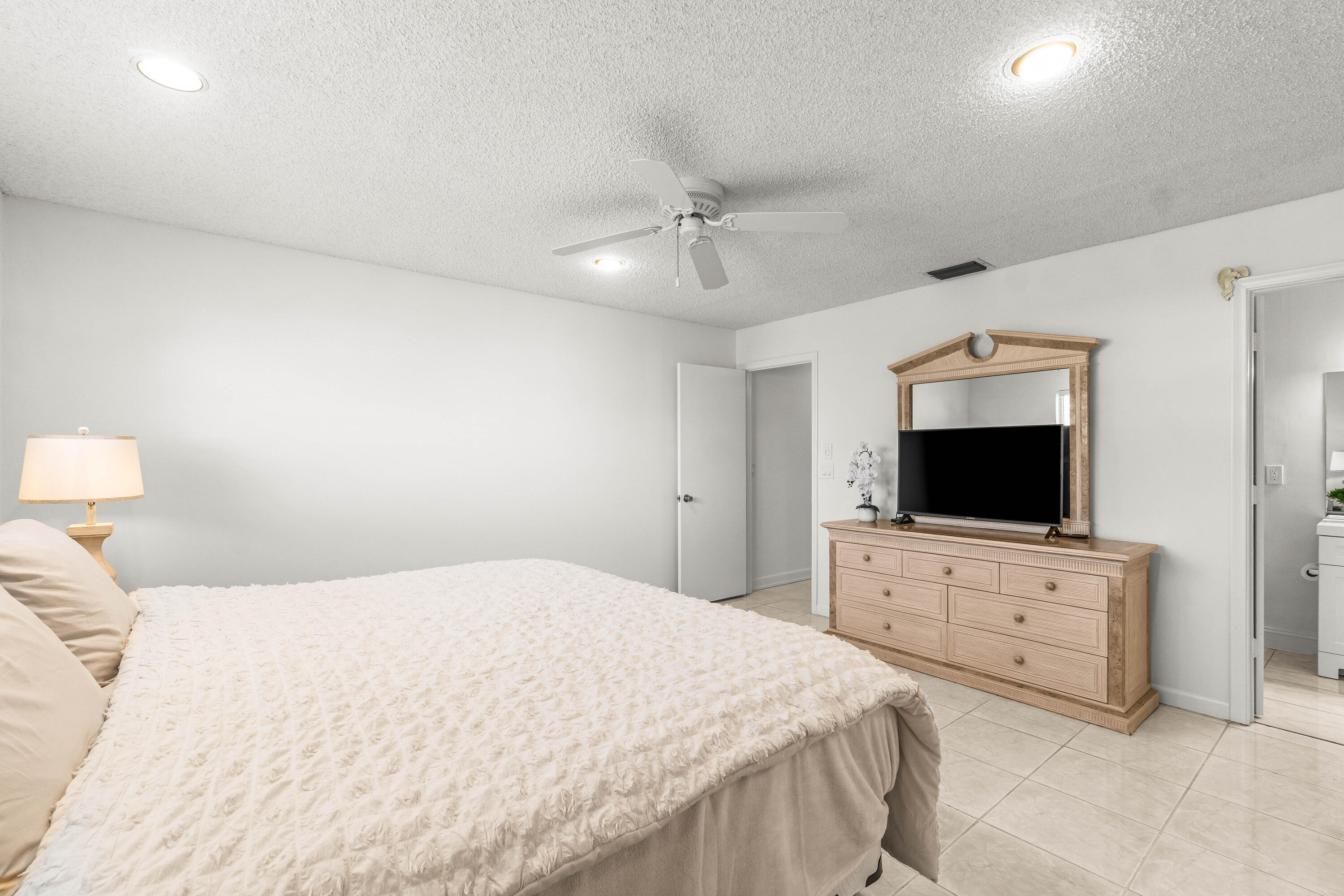 6281 Dusenburg Road Delray Beach, FL 33484 - Photo 19 of 40 029-6281DusenburgRoad-DelrayBeach-FL-334