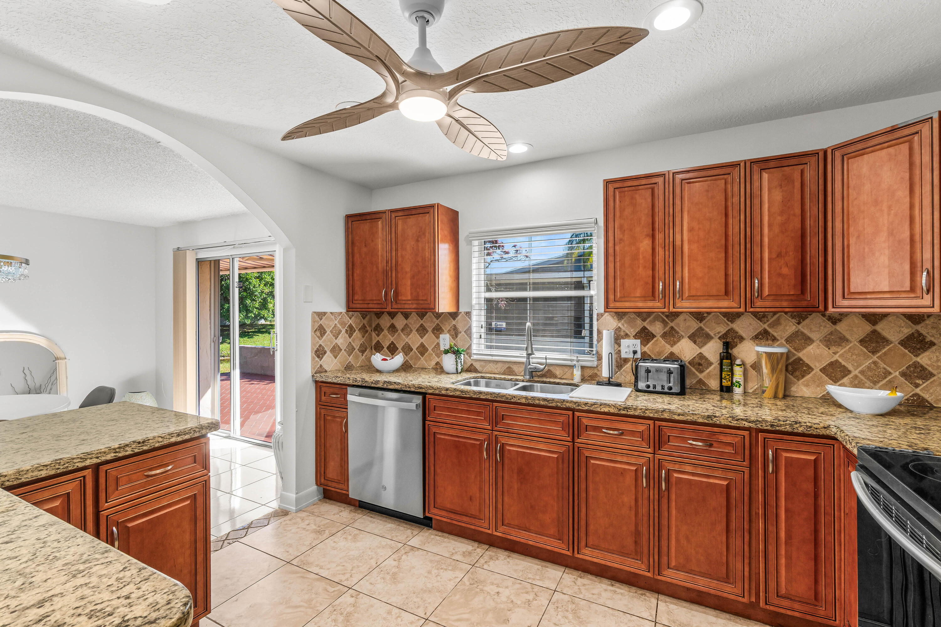 022-6281DusenburgRoad-DelrayBeach-FL-334
