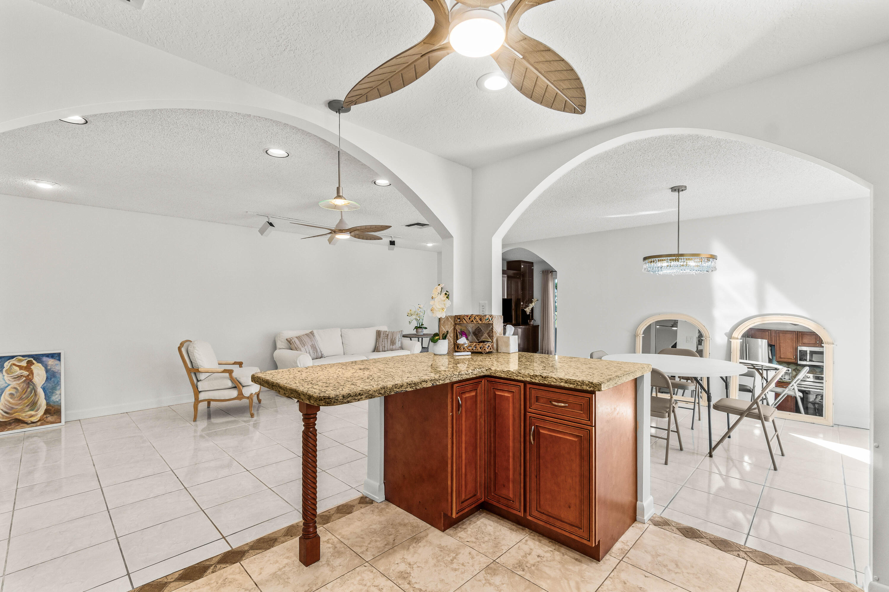 6281 Dusenburg Road Delray Beach, FL 33484 - Photo 8 of 40 023-6281DusenburgRoad-DelrayBeach-FL-334