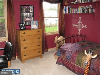 1448 Wheatsheaf Road Yardley, PA 19067 - Photo 10 of 12 Gallery Image 10