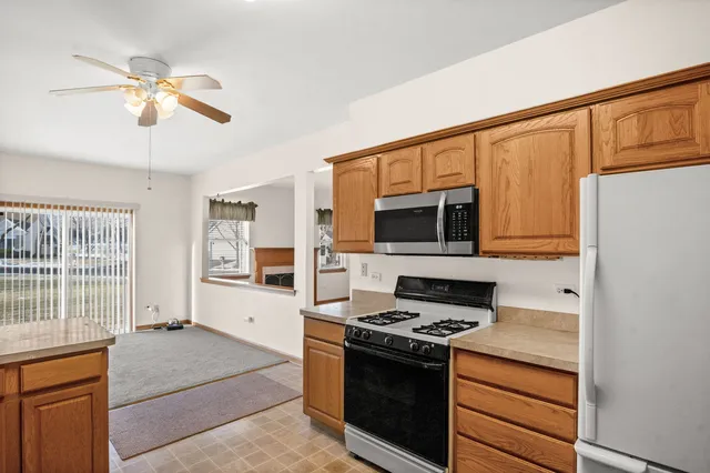 $289,900 | 20965 West Snowberry Lane, Plainfield, IL 60544