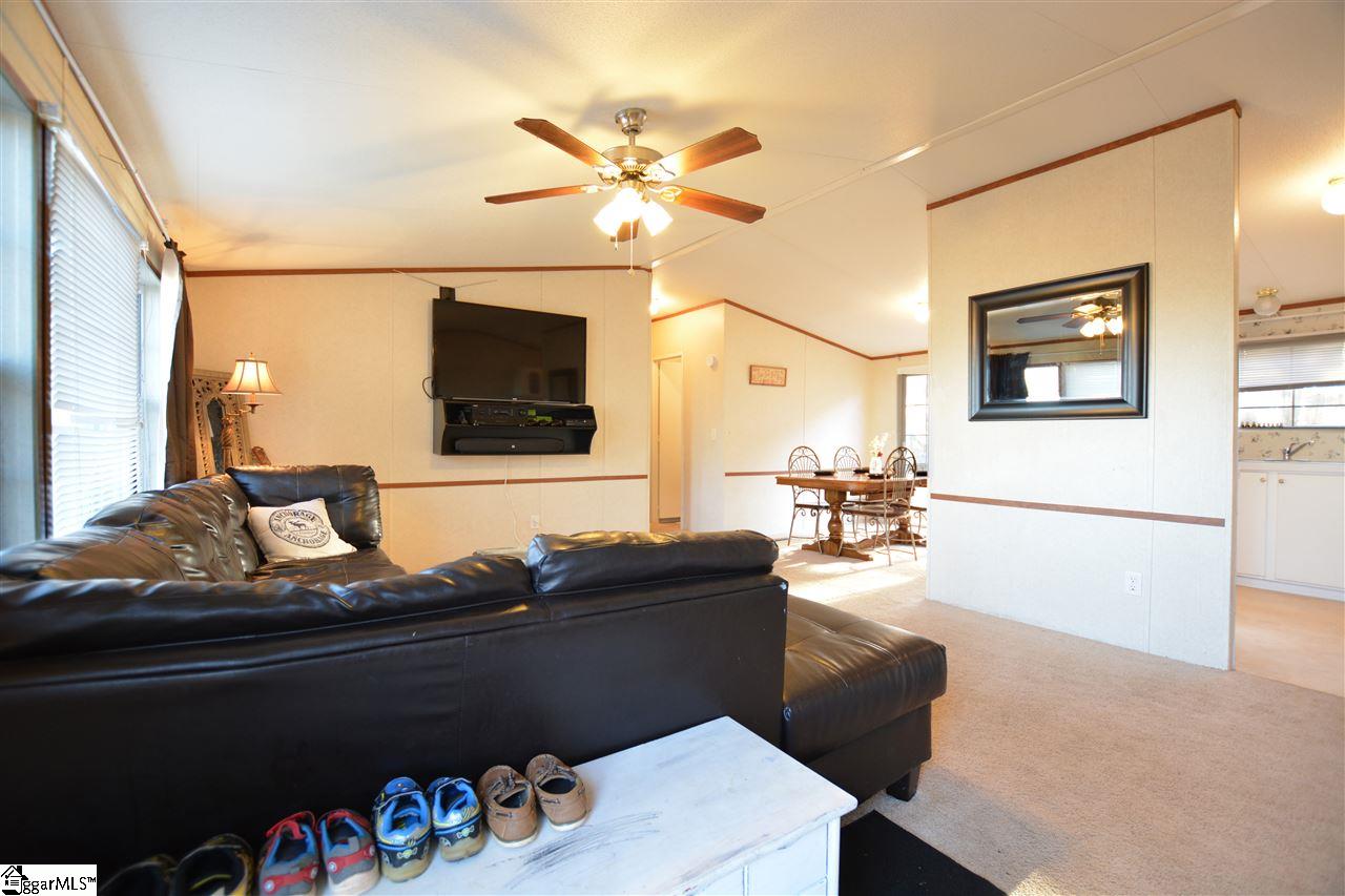 744 Ohenry Drive Inman, SC 29349 - Photo 10 of 24