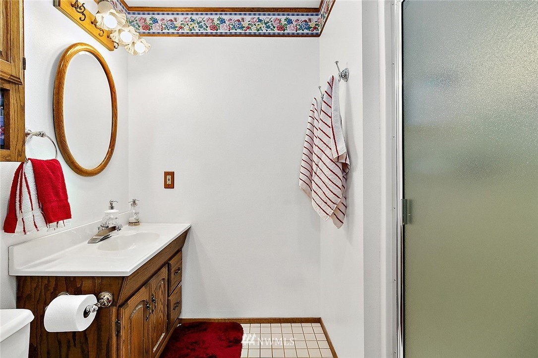 2225 Northeast 16th Street Renton, WA 98056 - Photo 27 of 38