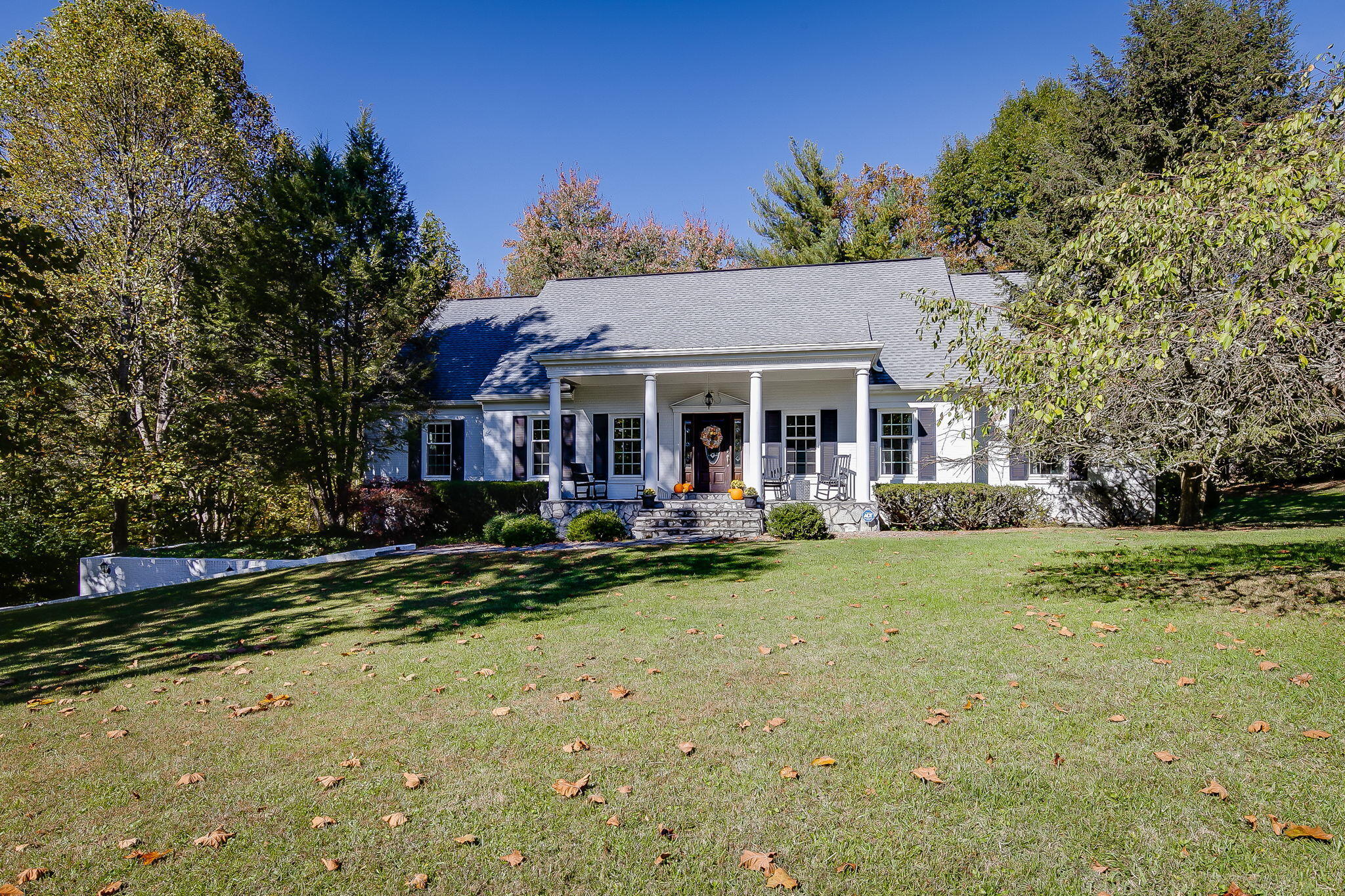 2012 Canterbury Road Kingsport, TN 37660 - Photo 2 of 58 1-web-or-mls-Canterbury