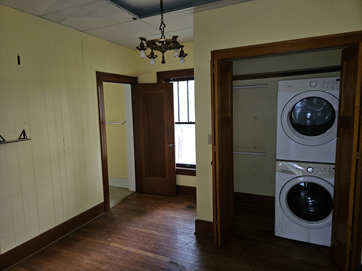 402 East 5th Street Flora, IL 62839 - Photo 26 of 29 a view of a hallway with washer and dryer