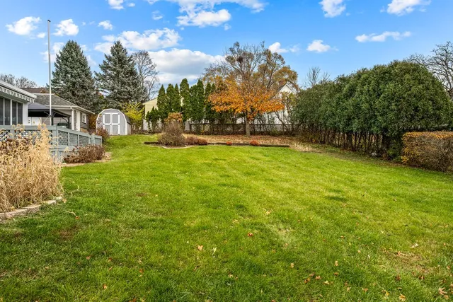 $325,000 | 142 Cottage Avenue, Carpentersville, IL 60110