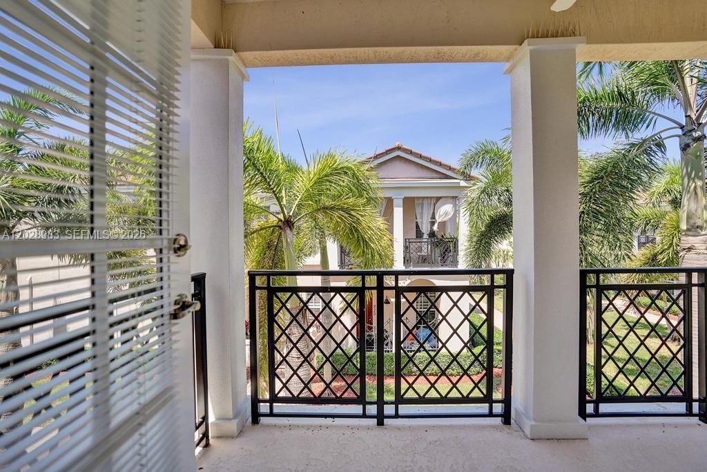 823 Northwest 82nd Lane Boca Raton, FL 33487 - Photo 54 of 105
