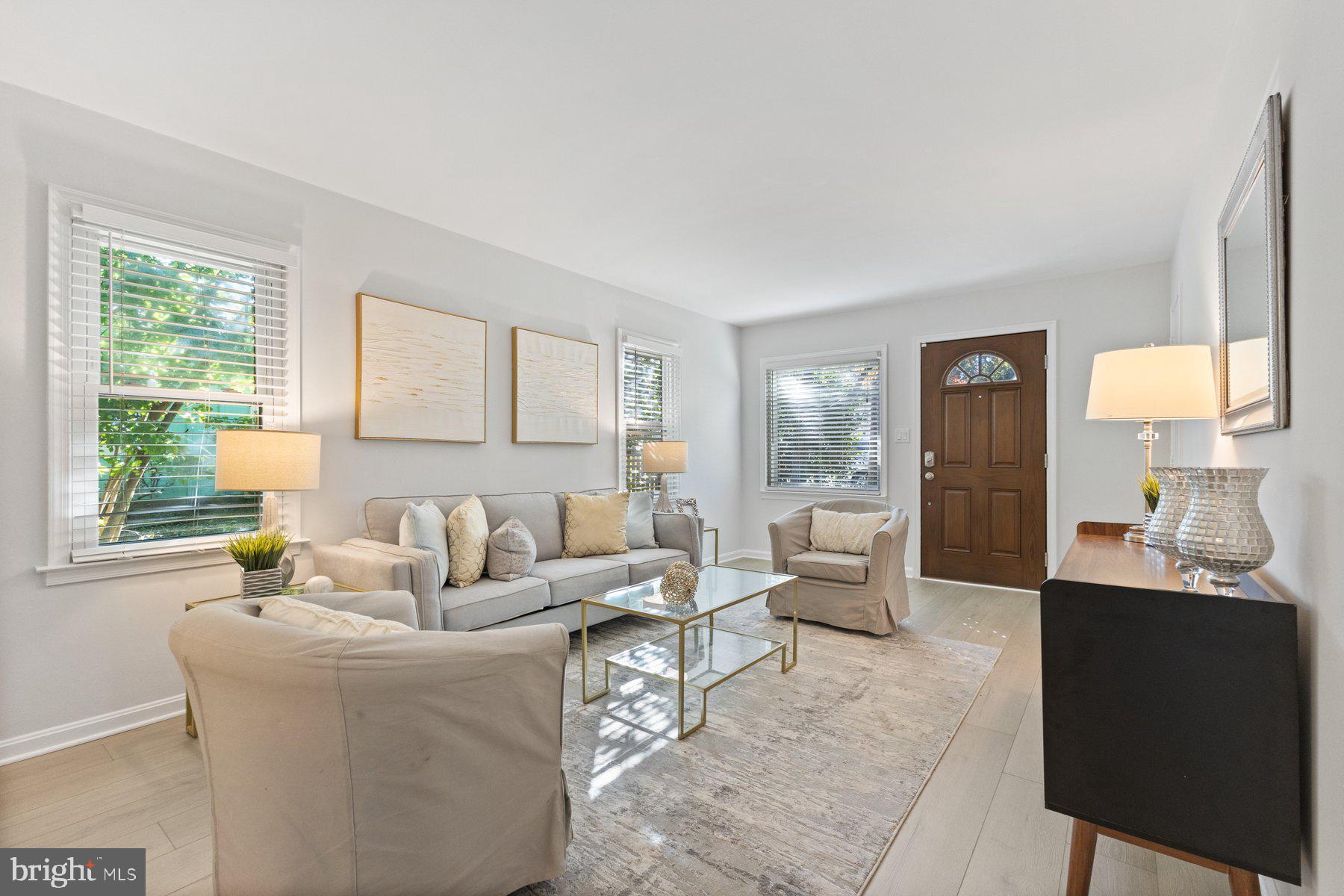 3013 Edgewood Road Kensington, MD 20895 - Photo 8 of 46 Gallery Image 8