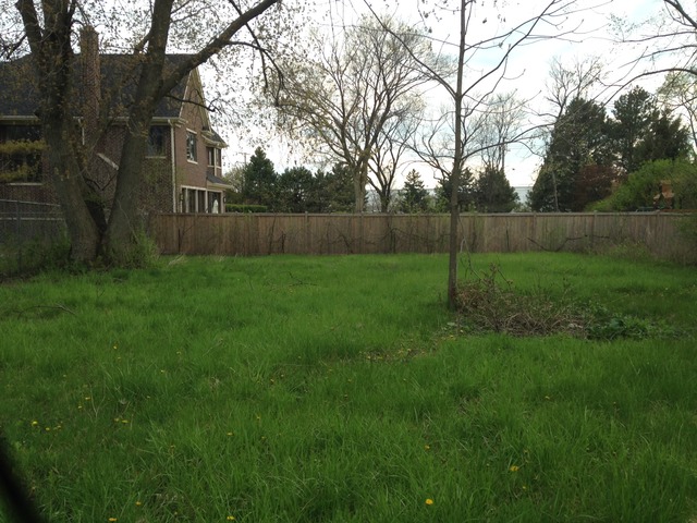 2128 Beechnut Road Northbrook, IL 60062 - Photo 5 of 8 a view of an outdoor space and yard