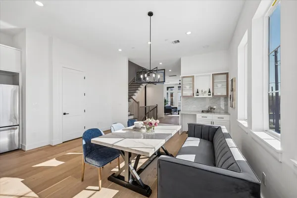 $1,049,000 | 5240 Cornish Street, Unit A, Houston, TX 77007