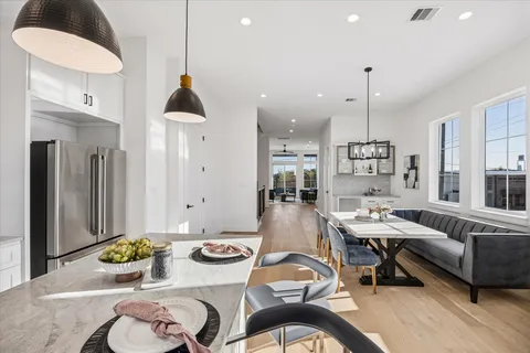 $1,049,000 | 5240 Cornish Street, Unit A, Houston, TX 77007