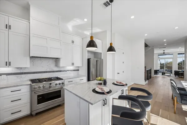 $1,049,000 | 5240 Cornish Street, Unit A, Houston, TX 77007