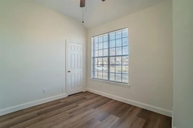 $2,300 | 1612 Niagara Boulevard, Lewisville, TX 75077