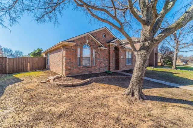 $2,300 | 1612 Niagara Boulevard, Lewisville, TX 75077