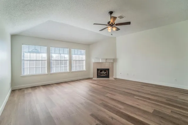 $2,300 | 1612 Niagara Boulevard, Lewisville, TX 75077