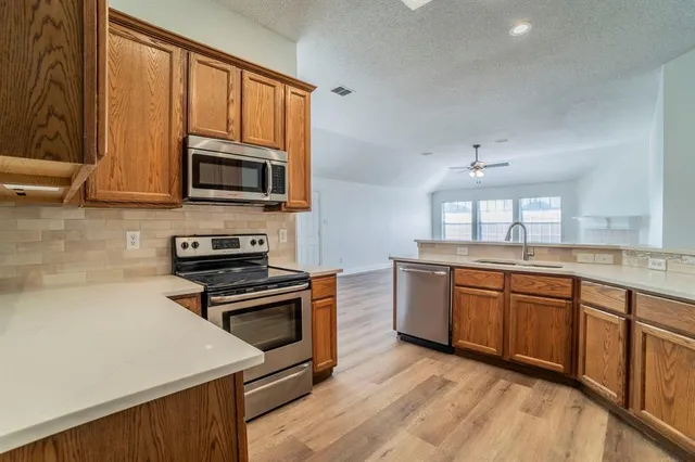 $2,300 | 1612 Niagara Boulevard, Lewisville, TX 75077