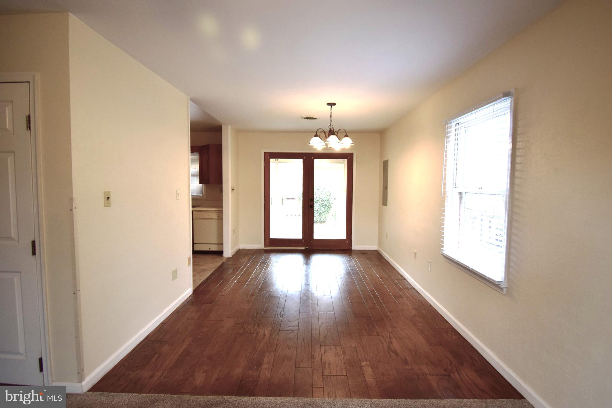 26554 Signboard Road Ruther Glen, VA 22546 - Photo 2 of 24 Dining room