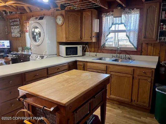 $349,900 | 46 Wood Street, Lake Harmony, PA 18624