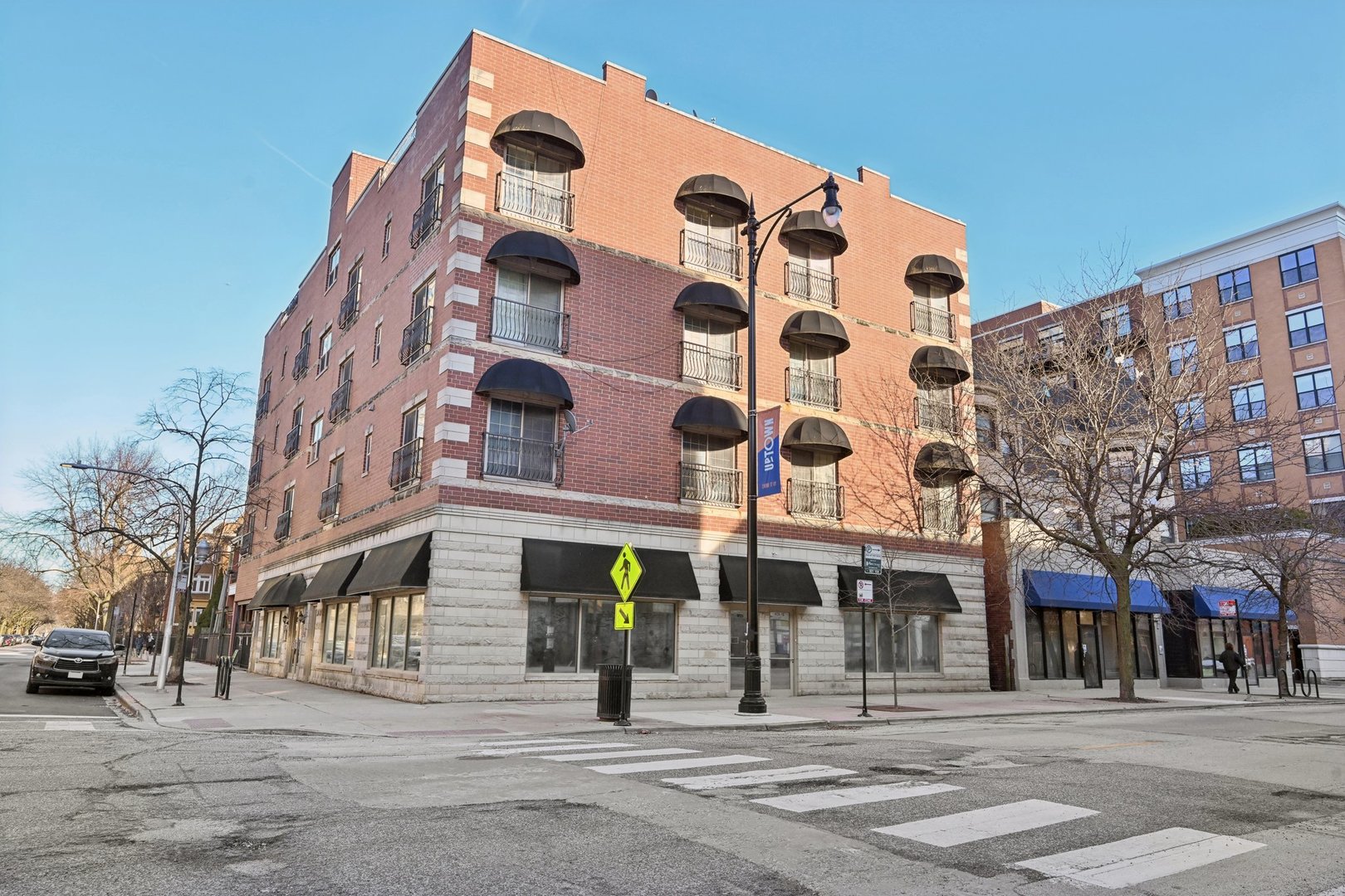 4725 North Sheridan Road, Unit 4A Chicago, IL 60640 - Photo 1 of 21