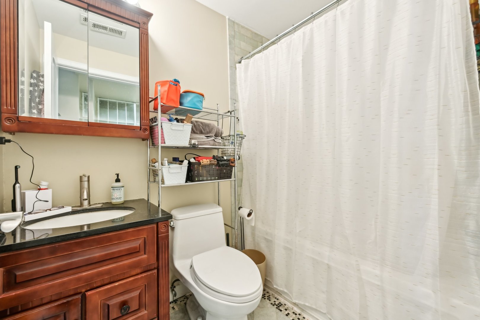 4725 North Sheridan Road, Unit 4A Chicago, IL 60640 - Photo 16 of 21