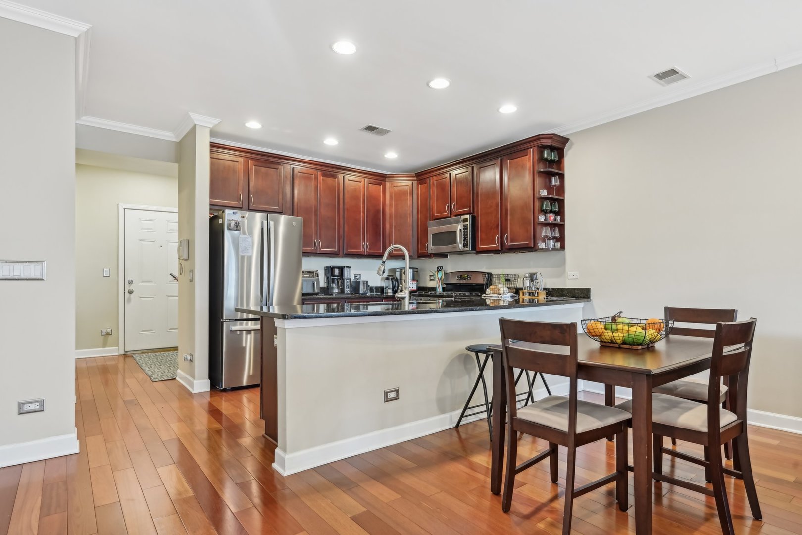 4725 North Sheridan Road, Unit 4A Chicago, IL 60640 - Photo 6 of 21