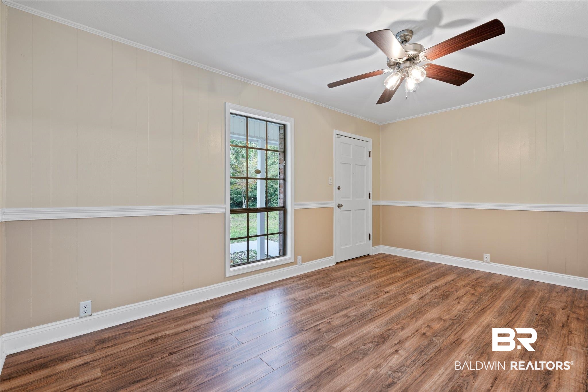 11119 Lakeside Circle Grand Bay, AL 36541 - Photo 4 of 38