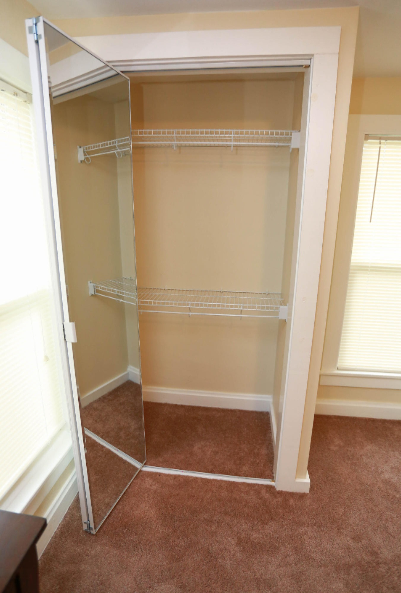 112 West Cushman Street Three Rivers, MI 49093 - Photo 31 of 50 IMG_0322