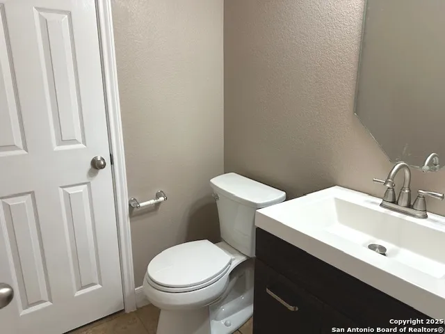 $2,950 | 3215 Highline Trail, San Antonio, TX 78261