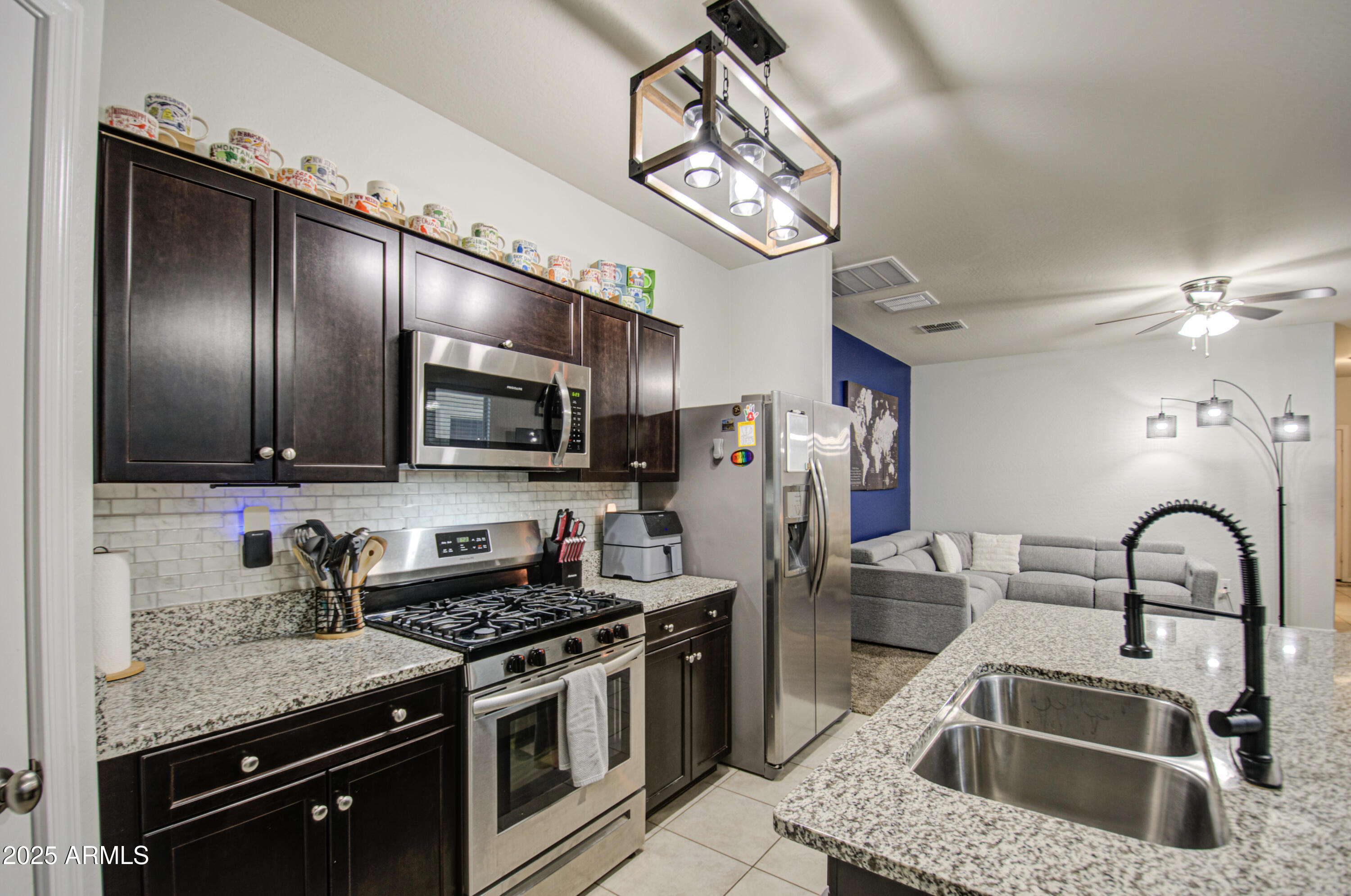 30945 West Picadilly Road Buckeye, AZ 85396 - Photo 18 of 39 Kitchen 4