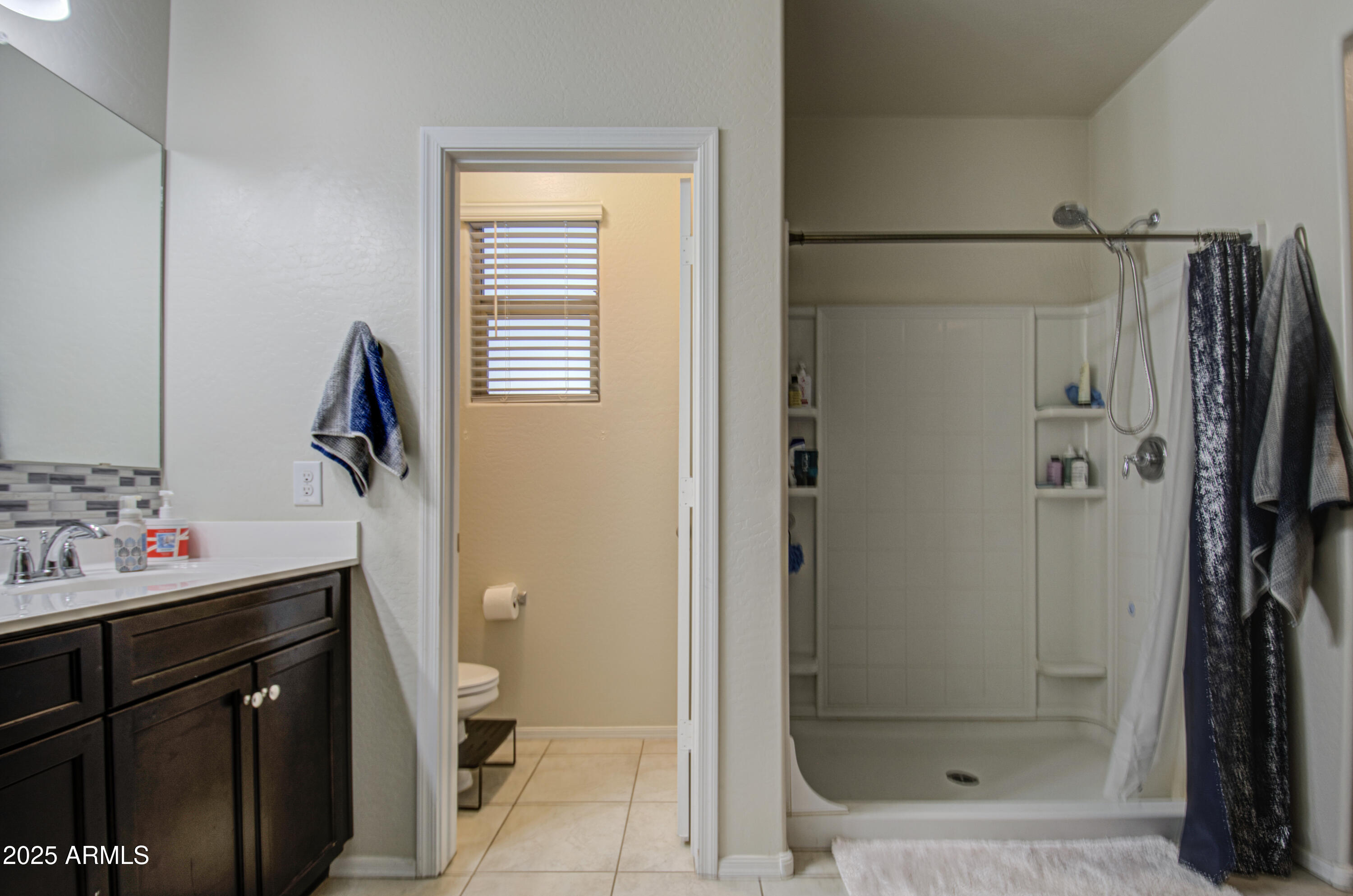 30945 West Picadilly Road Buckeye, AZ 85396 - Photo 21 of 39 Primary Bath 1